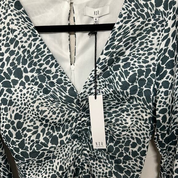 NSR Heidi Ruched Slit Front Dress Size Medium Animal Print V Neck - Picture 2 of 4